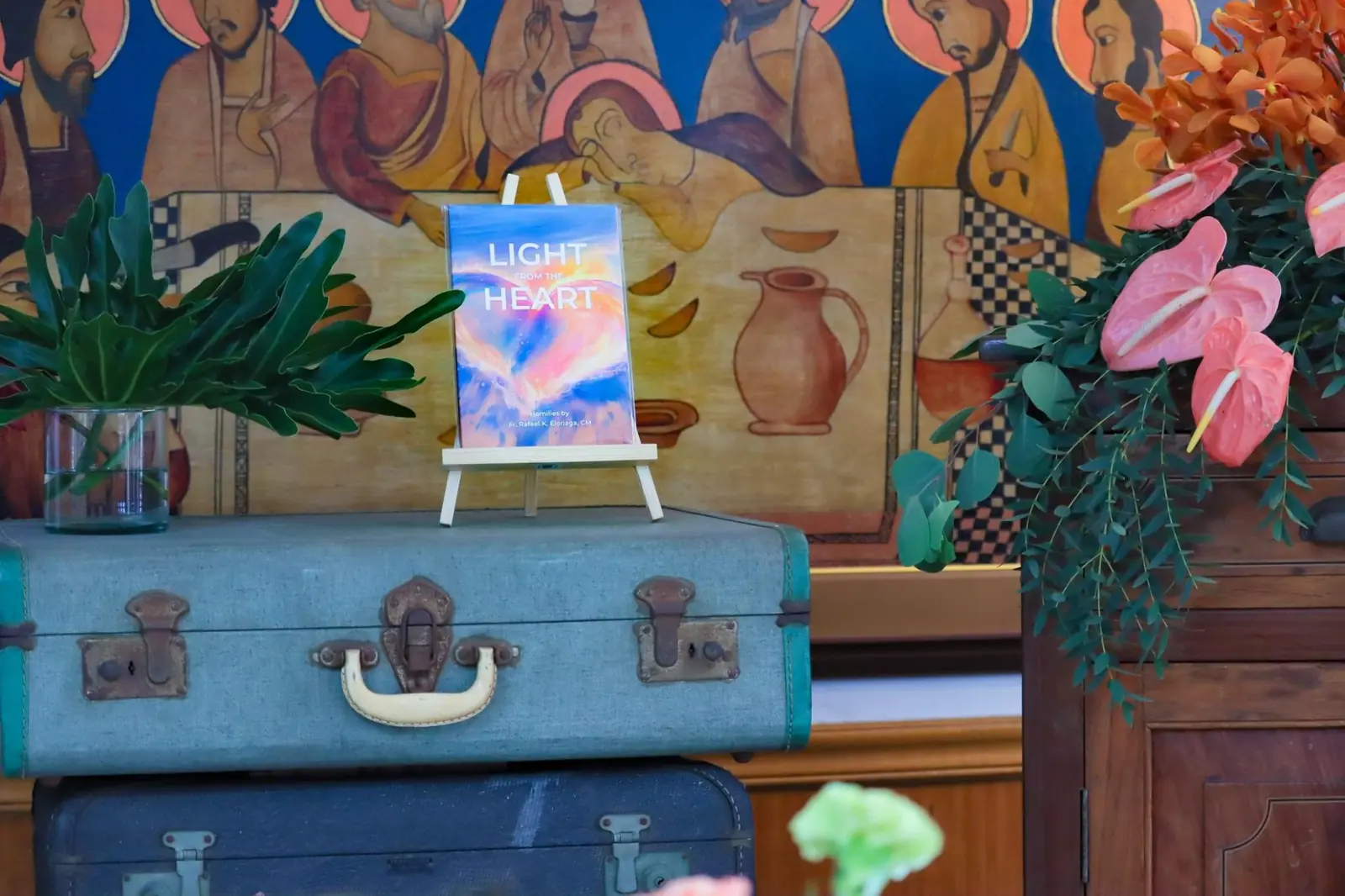 Jardin de Miramar Illuminates Faith in “Light from the Heart” Book Launch